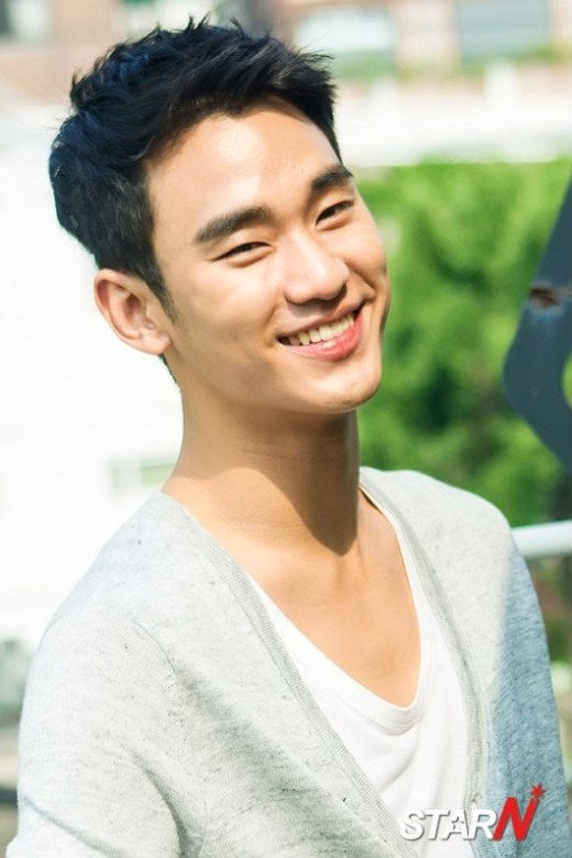 1分钟回顾400年 都教授金秀贤发型大全