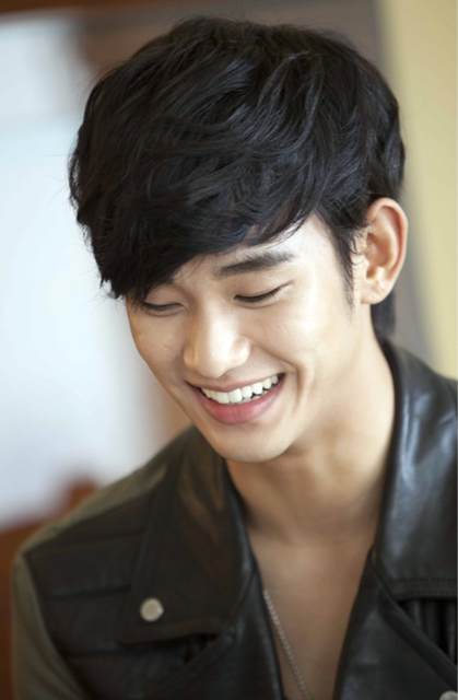 1分钟回顾400年 都教授<em>金秀贤发型大全</em>