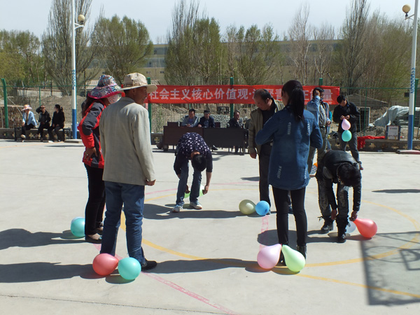 都兰县开展纪念五四运动96周年活动丰富多彩