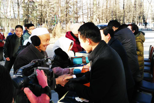 青海省住房和城乡建设厅领导前来门源县 慰问