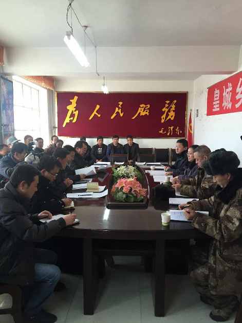 海北州委书记尼玛卓玛一行到门源皇城乡听取灾情安排