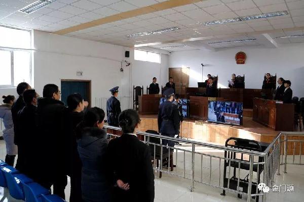 门源:模拟法庭促进青少年学法尊法意识