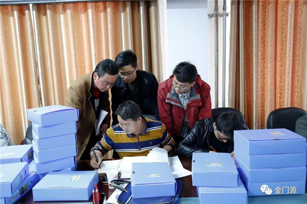 省考核组来门源县考核2017年度目标责任完成