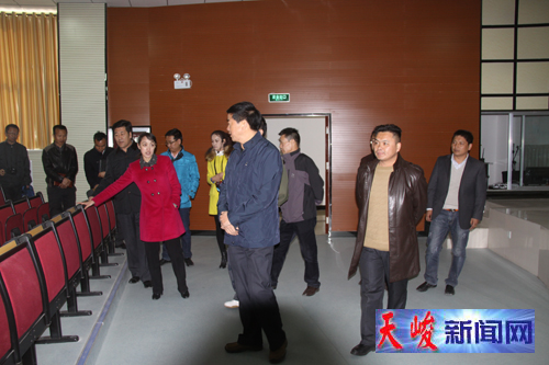 海西州委副书记王振昌来天峻县调研