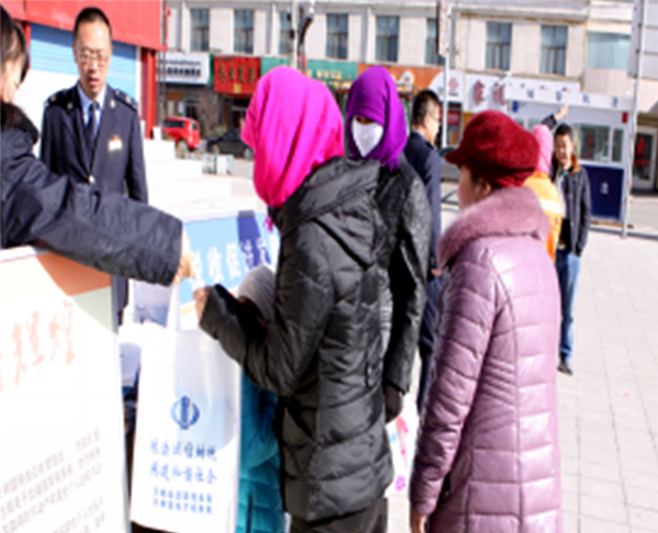 开展法治宣传 增强纳税意识