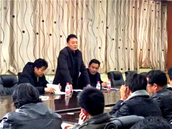 普法学校进基层举办法治培训班