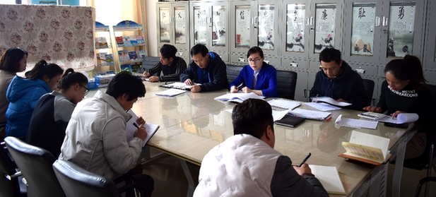 中共天峻县委宣传部召开部门学习会