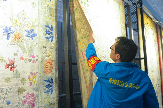 藏毯展准备就绪 静待您移步观赏