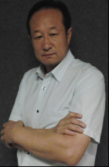 裴明