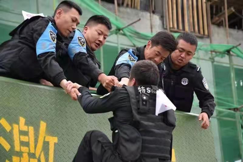迎接首届中国人民警察节：幕后的故事（《玛域特警力量》篇）