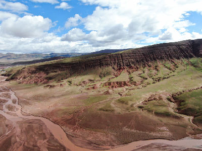 国社@青海丨我国科考队首次在可可西里发现罕见“红山脉”