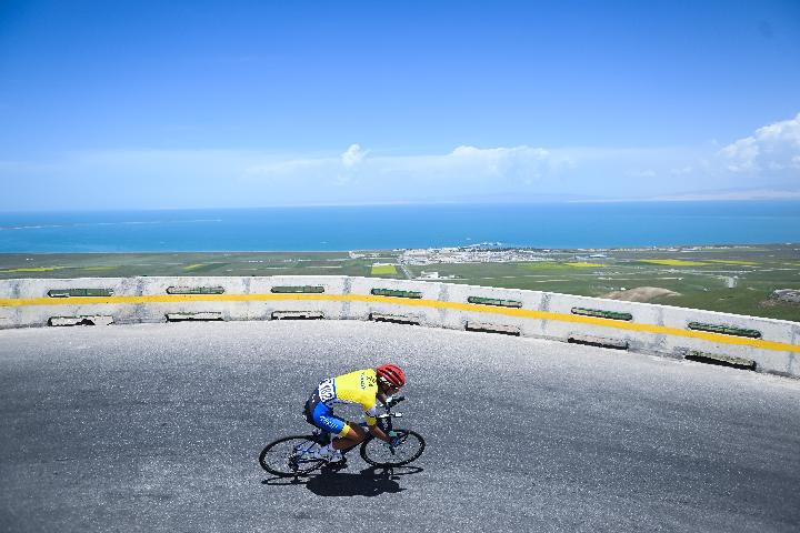 自行车——环青海湖国际公路赛第四赛段赛况