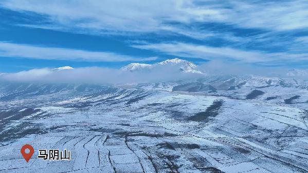 航拍青海化隆：雪后山巅如诗如画