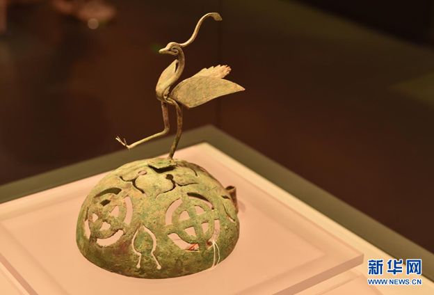 策划推出了&ldquo;青海非物质文化遗产精品展&rdquo;。